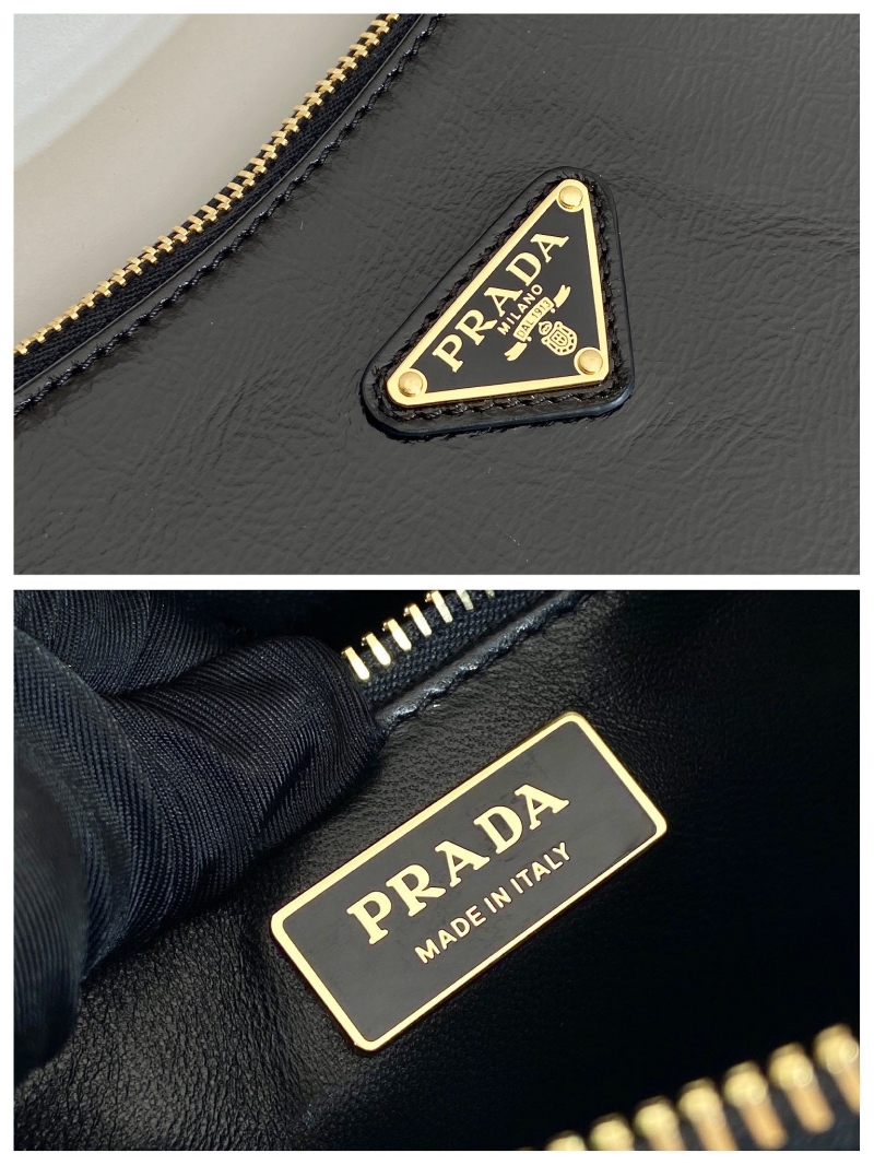 Pra*a hobo bags